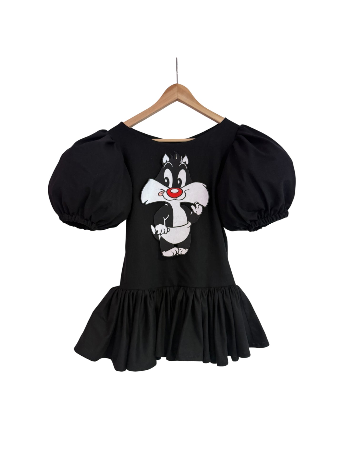 The Lilith top in looney