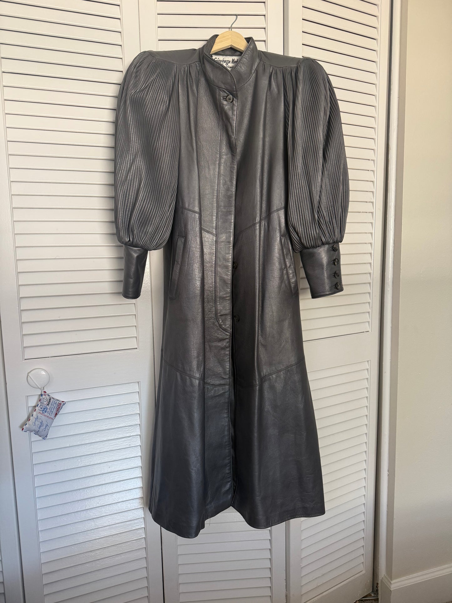 Vintage 80's grey leather coat