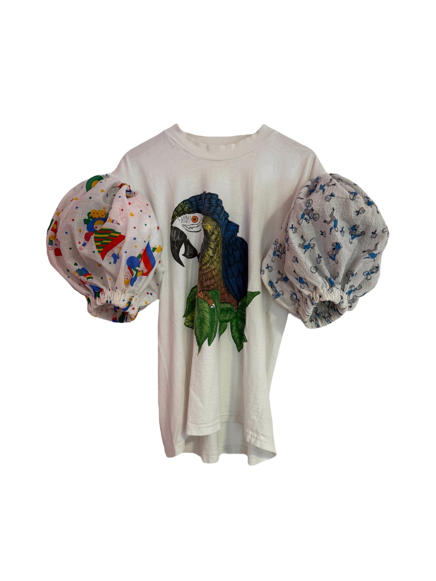 The puff tshirt in macaw