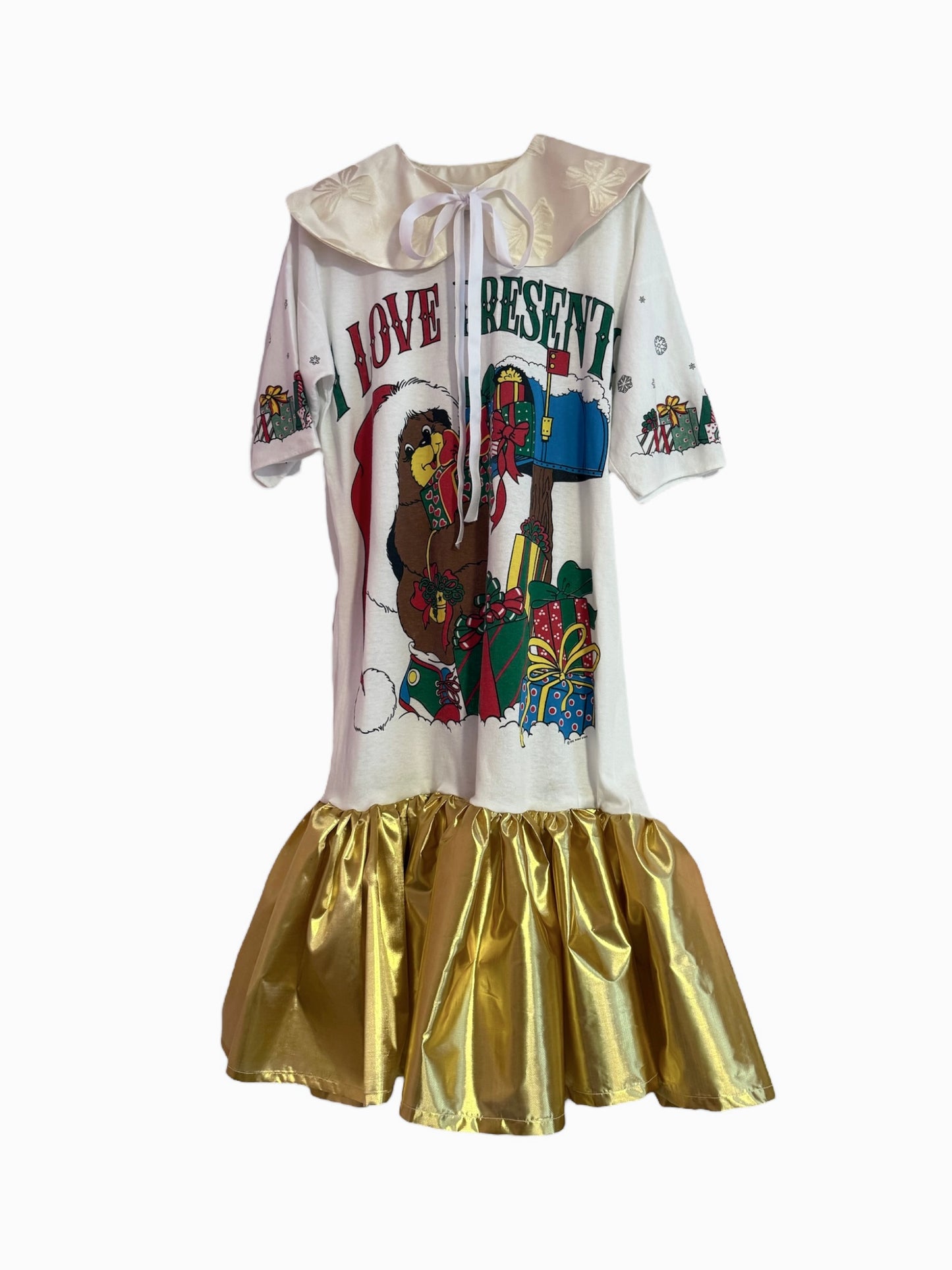 The sleep dress 2.0 in presents