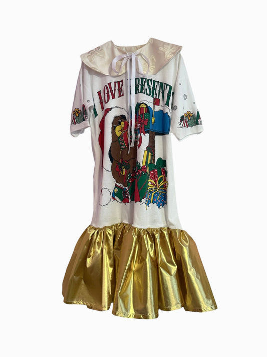 The sleep dress 2.0 in presents